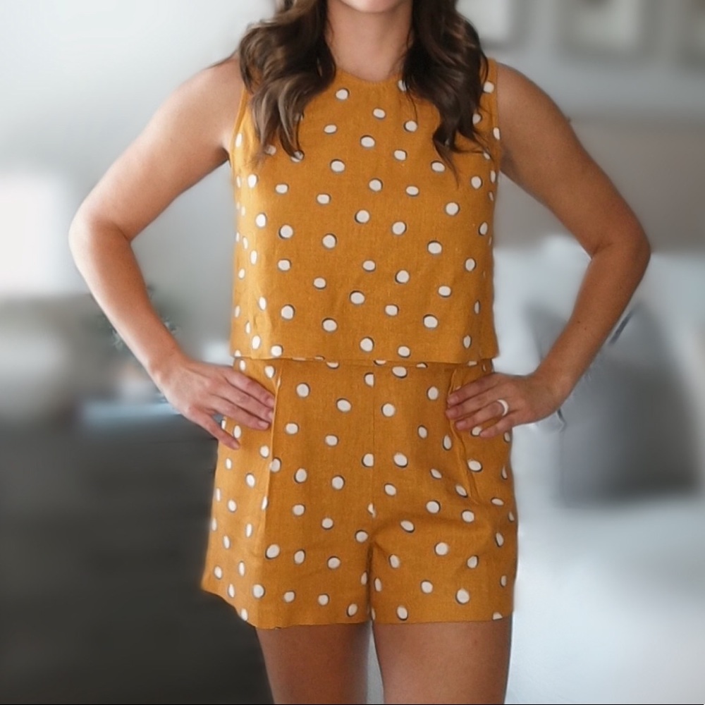 Gold Short/Blouse Set